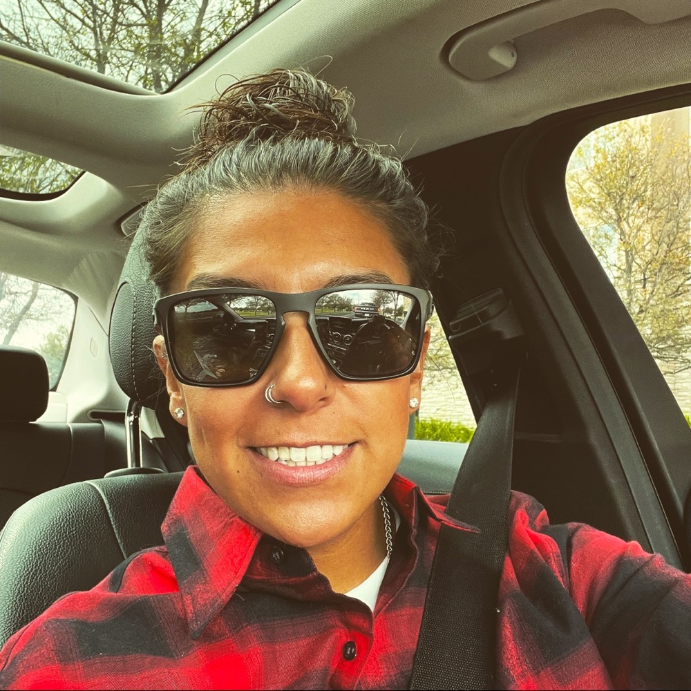 Meet your Posher, Leah